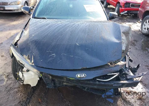 2015 Kia Optima Lx z USA, uszkodzony, nr VIN 5XXGM4A79FG456530